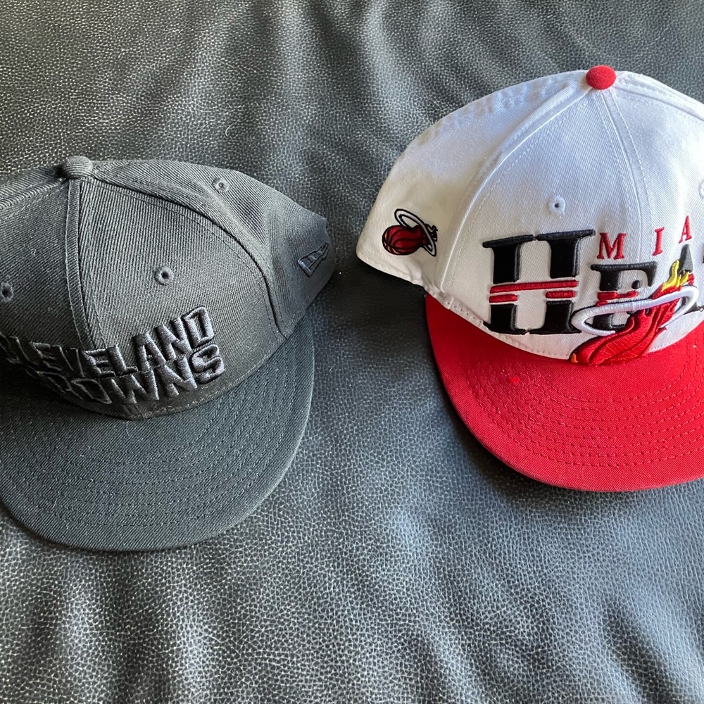NFL/NBA/MLB Hat Lot of Five